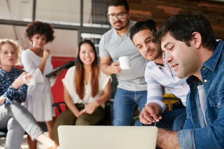 Master/Slave: Affrontare i Termini Problematici nel Codice nella Comunità Open-Source thumbnail